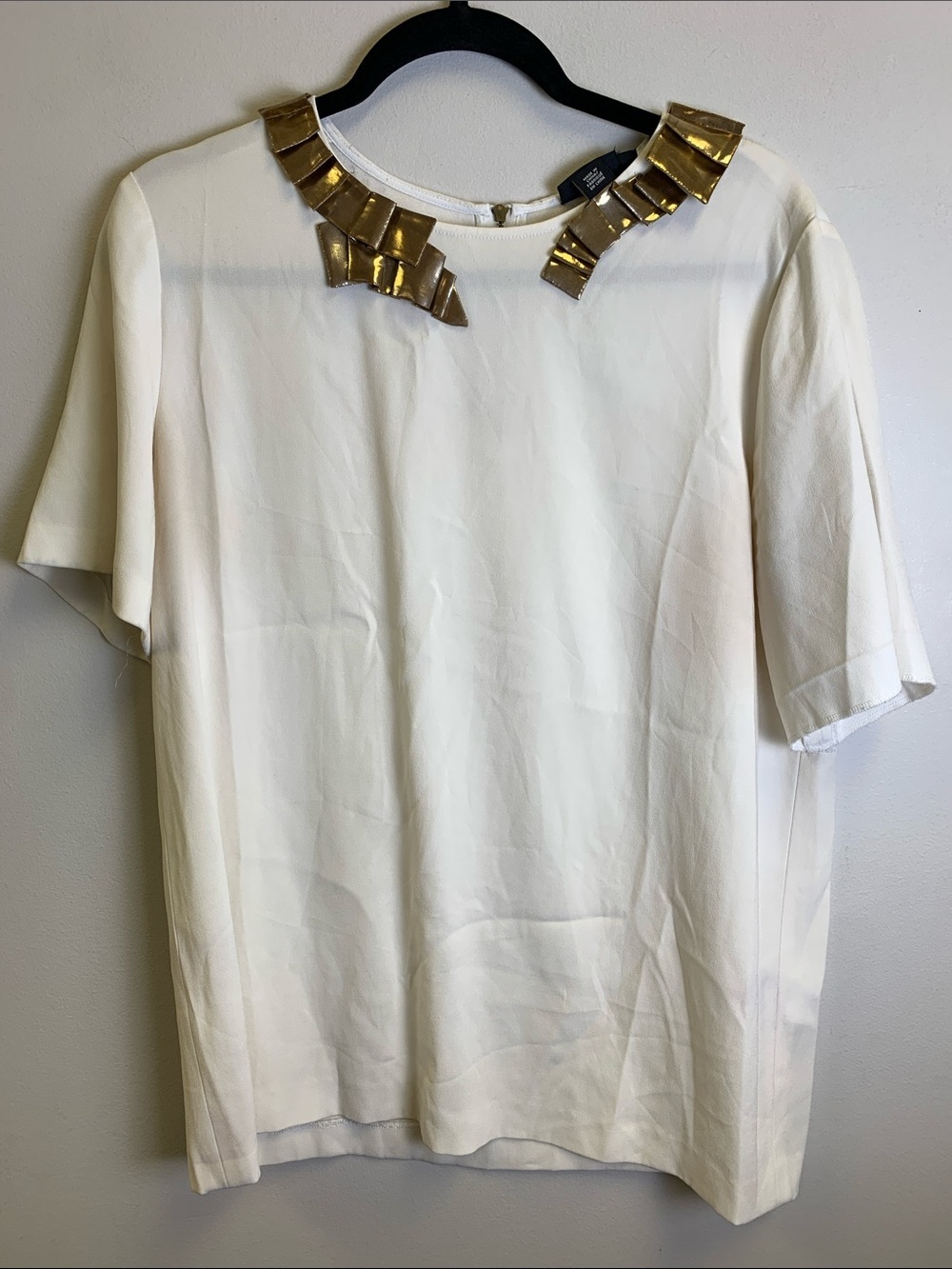 Embellished Cream Short-Sleeve Blouse with Gold Accent